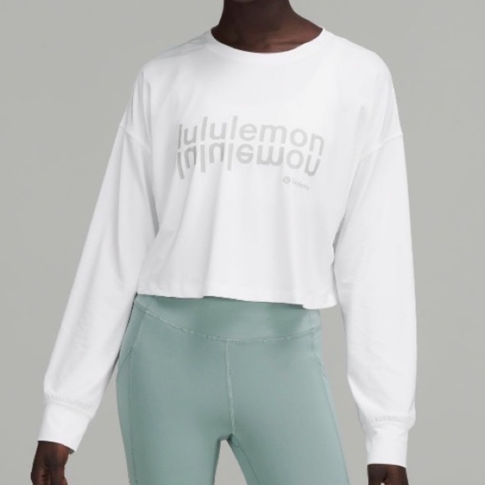 Lululemon Athletica White Logo Cropped Long sleeve